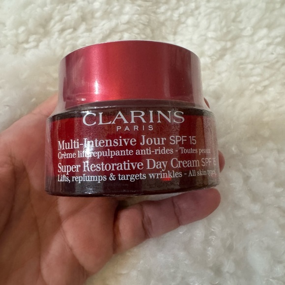 Clarins Other - Clarins Red Anti-Age Day Cream SPF 15